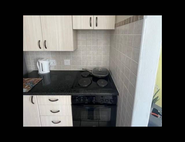 2 BEDROOM PROPERTY TO RENT IN BRENTWOOD PARK